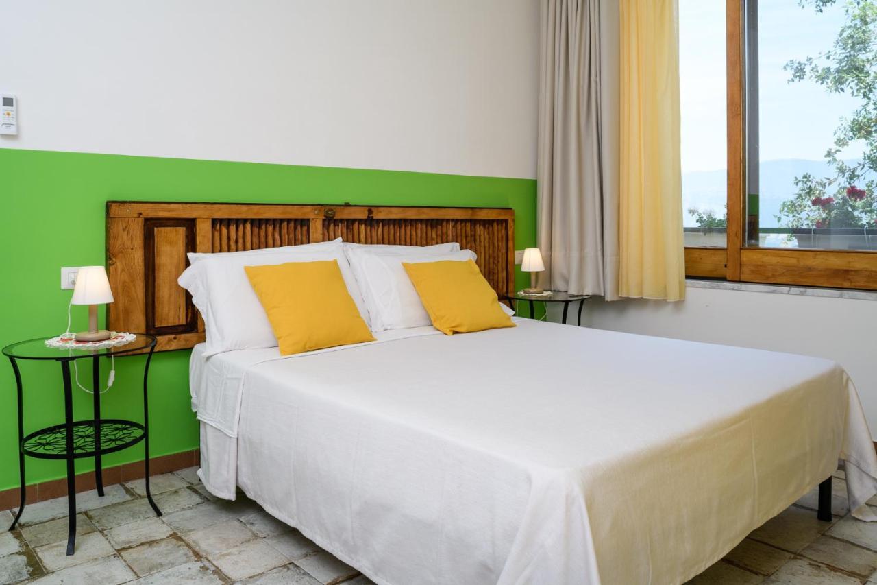 B&B Albachiara Casa Di Campagna Ogliastro Cilento Bagian luar foto