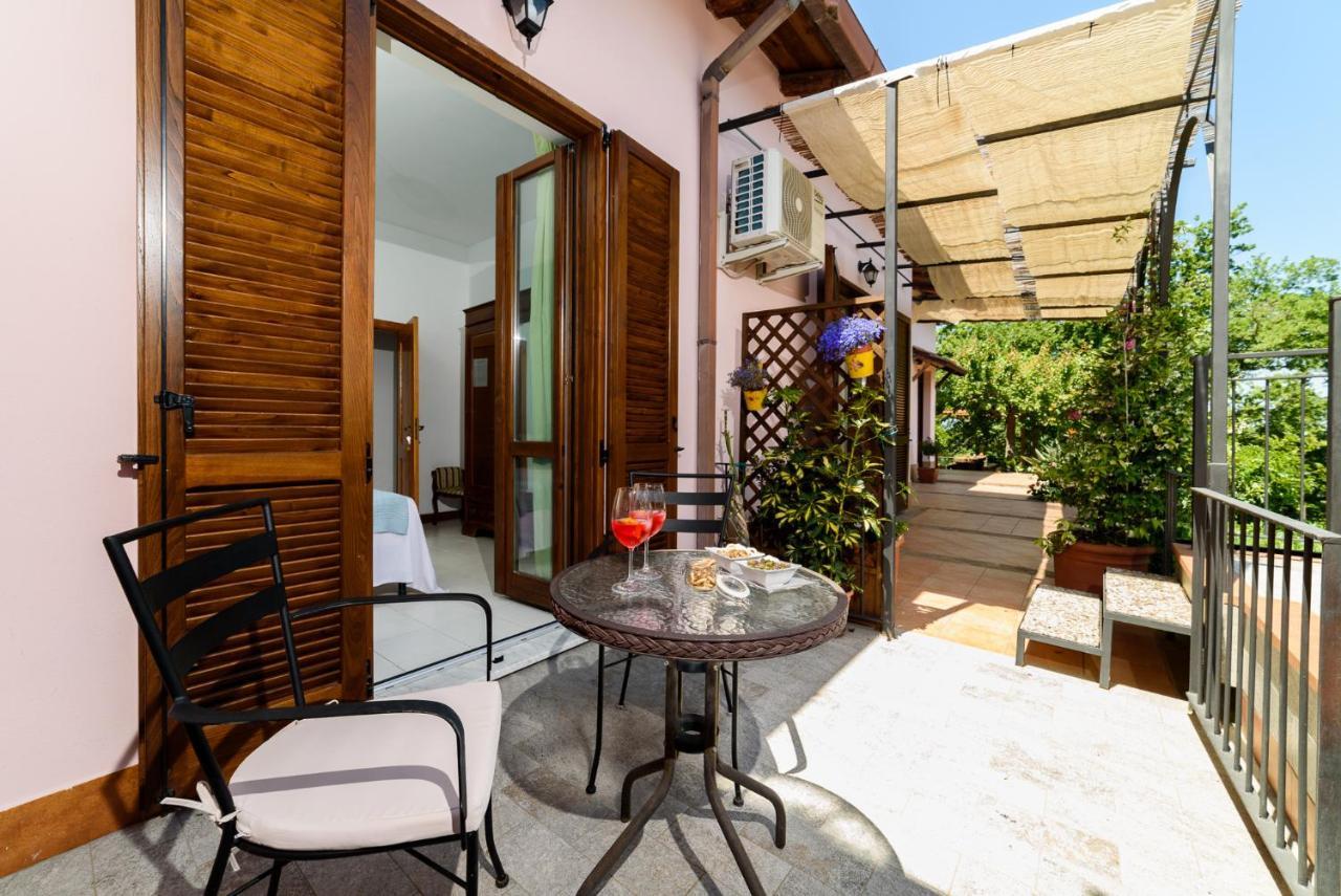 B&B Albachiara Casa Di Campagna Ogliastro Cilento Bagian luar foto