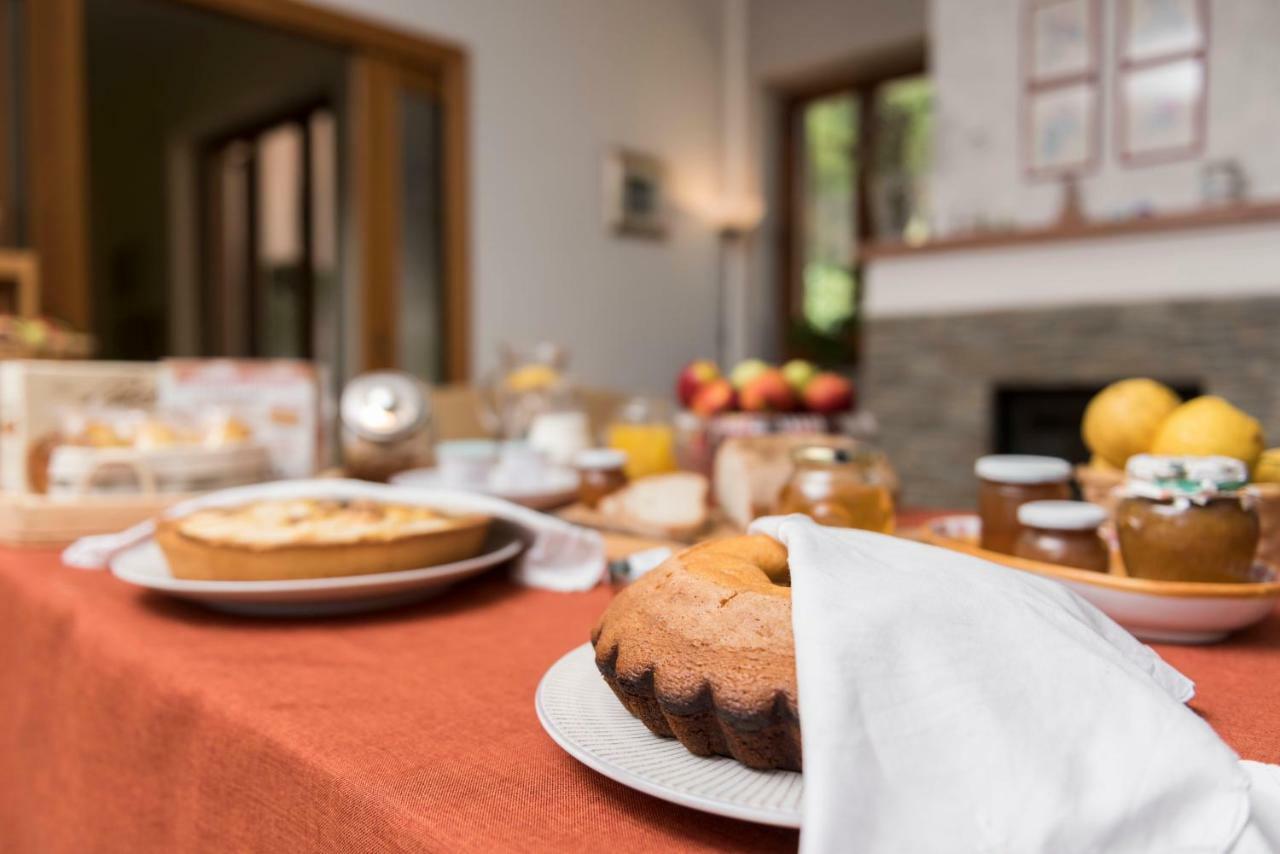 B&B Albachiara Casa Di Campagna Ogliastro Cilento Bagian luar foto