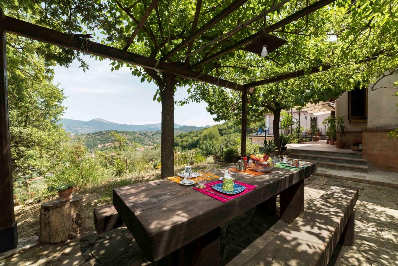 B&B Albachiara Casa Di Campagna Ogliastro Cilento Bagian luar foto